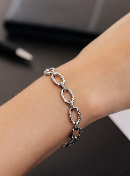 Textured Oval Link Bracelet in 14k White Gold