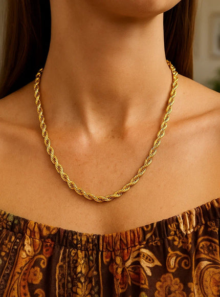 4.5mm 10K Yellow Gold Hollow Diamond Cut Rope Chain