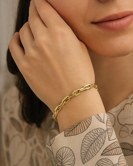 14k Yellow Gold 7 1/2 inch Paperclip Chain Bracelet with Three Diamond Links