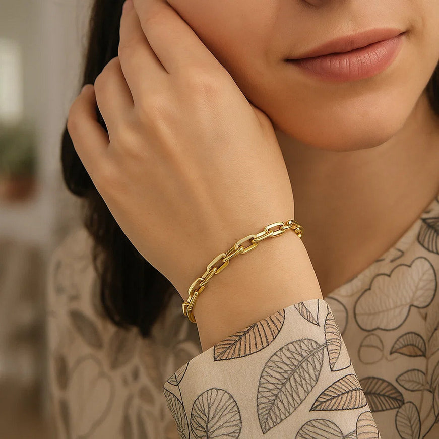 14k Yellow Gold 7 1/2 inch Paperclip Chain Bracelet with Three Diamond Links