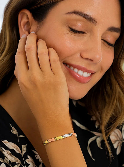 14k Tri-Color Gold Shiny and Textured X Link Bracelet