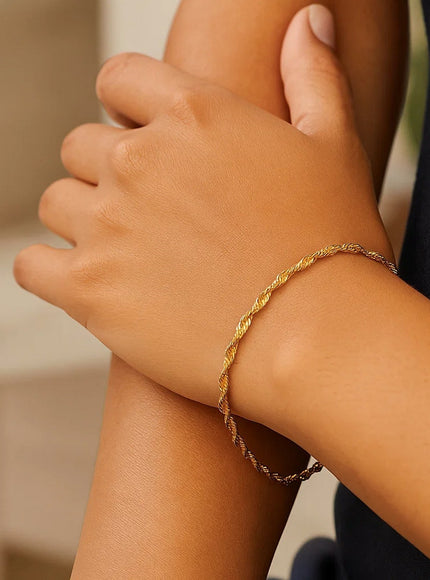 10k Yellow Gold Singapore Bracelet 2.2mm