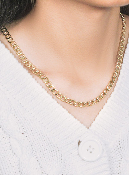 6.1mm 10k Yellow Gold Curb Chain