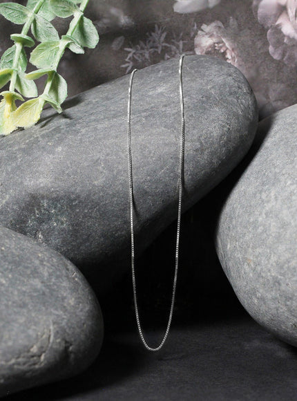 10k White Gold Classic Box Chain 0.45mm