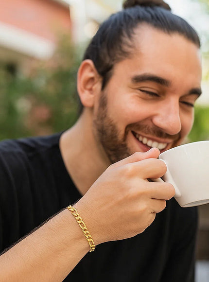 5.3mm 10k Yellow Gold Link Figaro Bracelet