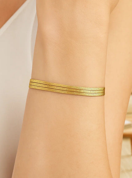 14k Yellow Gold 7 inch Three Strand Herringbone Chain Bracelet