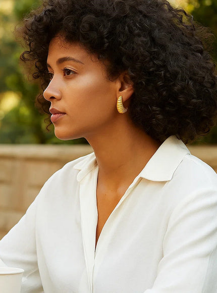 Puffy Graduated Ribbed Shell Hoop Earrings in 14K Yellow Gold