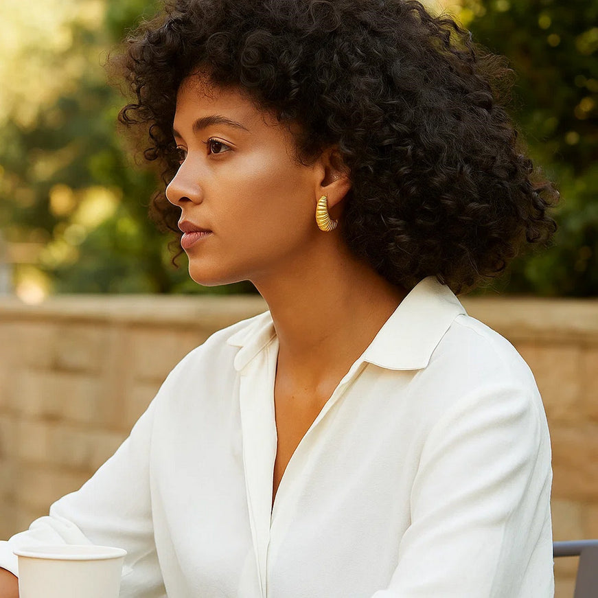 Puffy Graduated Ribbed Shell Hoop Earrings in 14K Yellow Gold