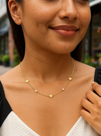 14k Yellow Gold Pearl Clover Necklace