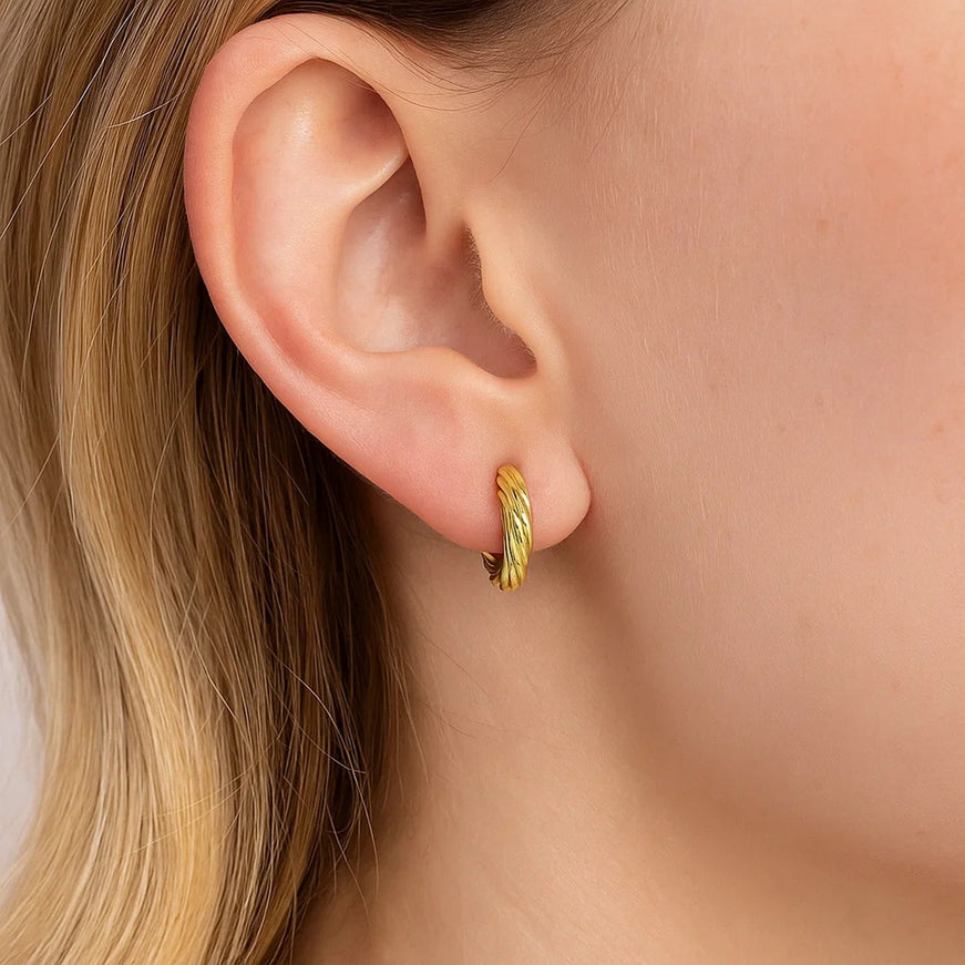 14k Yellow Gold Petite Twisted Round Hoop Earrings