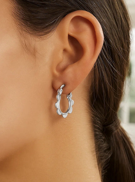 14k White Gold Scalloped Hoop Earrings