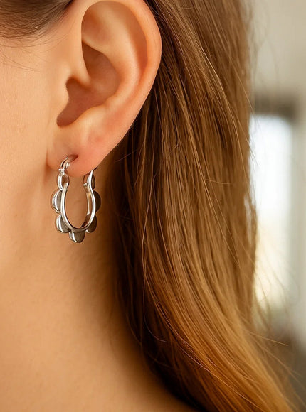 14k White Gold Scalloped Hoop Earrings