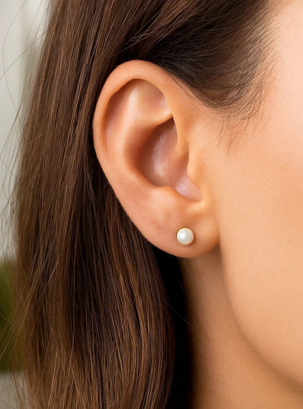 14k Yellow Gold Freshwater Cultured White Pearl Stud Earrings (4.0 mm)