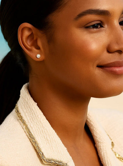 14k Yellow Gold Freshwater Cultured White Pearl Stud Earrings (4.0 mm)