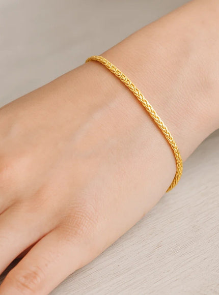 Fine Wheat Chain Bracelet in 10k Yellow Gold