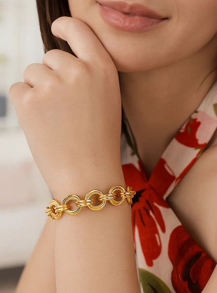 Twisted Double Link Bracelet in 14k Yellow Gold