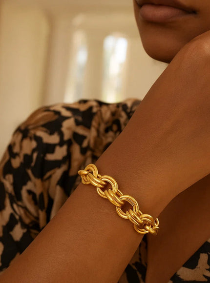 Twisted Double Link Bracelet in 14k Yellow Gold