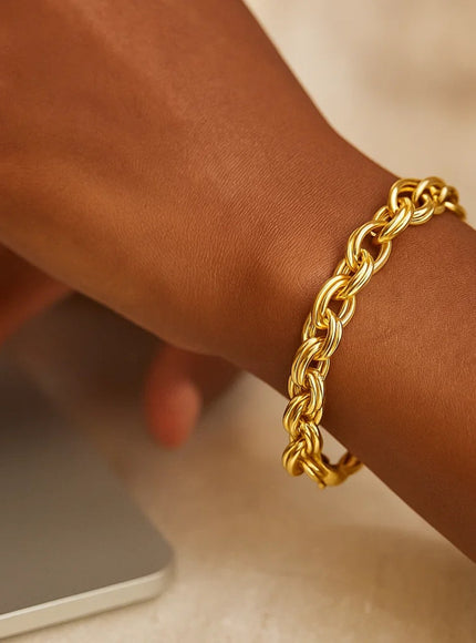 Twisted Double Link Bracelet in 14k Yellow Gold