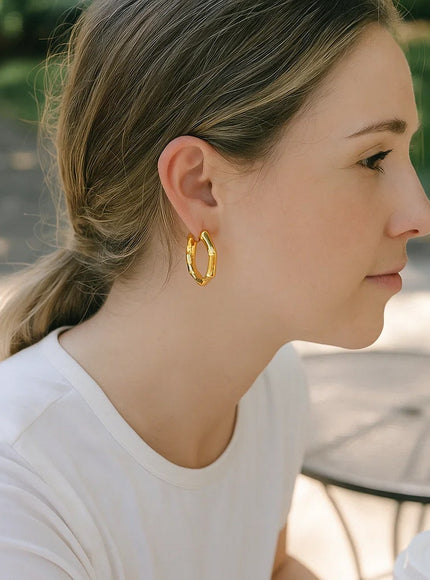 14k Yellow Gold Medium Bamboo Hoop Earrings (25mm)