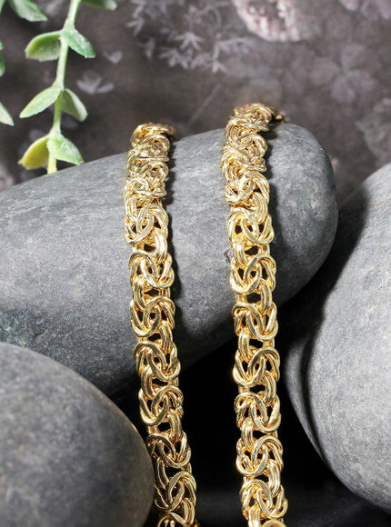 14k Yellow Gold Byzantine Motif Chain Necklace