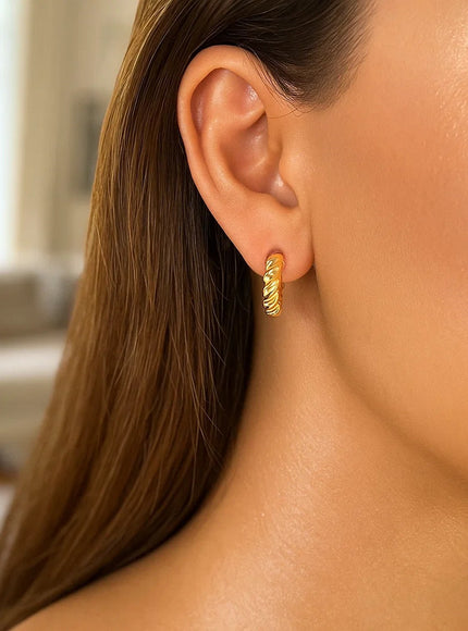 14k Yellow Gold Polished Twisted Hoop Earrings