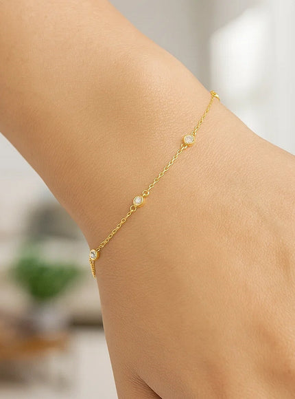 14k Yellow Gold 7 inch Bracelet with Diamond Stations