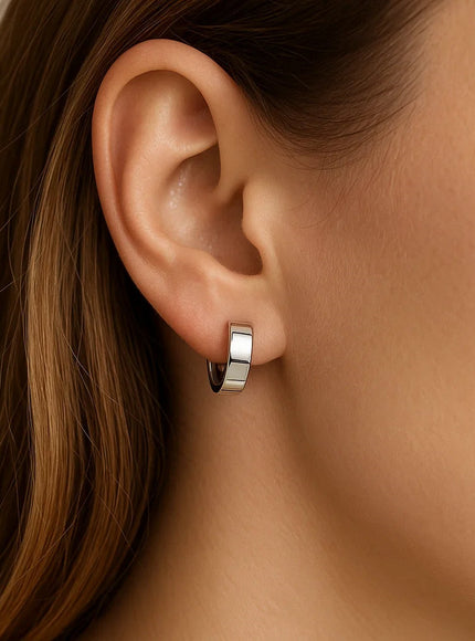 10k White Gold Snuggable Hoop Earrings