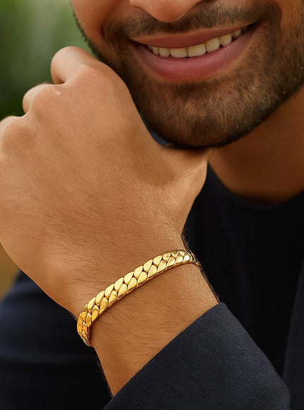 14k Yellow Gold 8 inch Mens Curb Chain Bracelet
