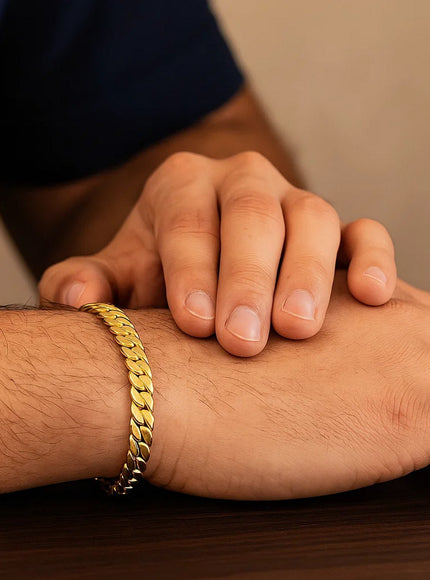 14k Yellow Gold 8 inch Mens Curb Chain Bracelet
