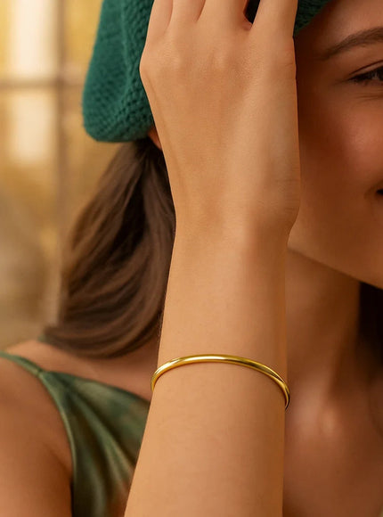 10k Yellow Gold Dome Style Shiny Bangle