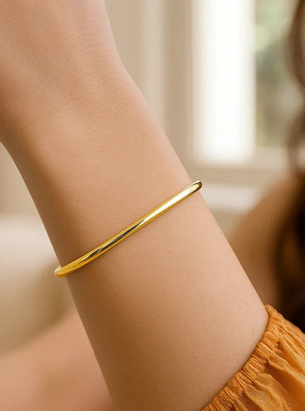 10k Yellow Gold Dome Style Shiny Bangle