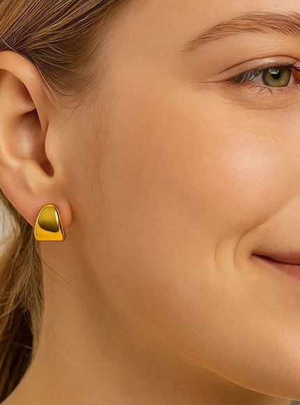 Puffed Up Graduated Hoop Earrings in 14K Yellow Gold