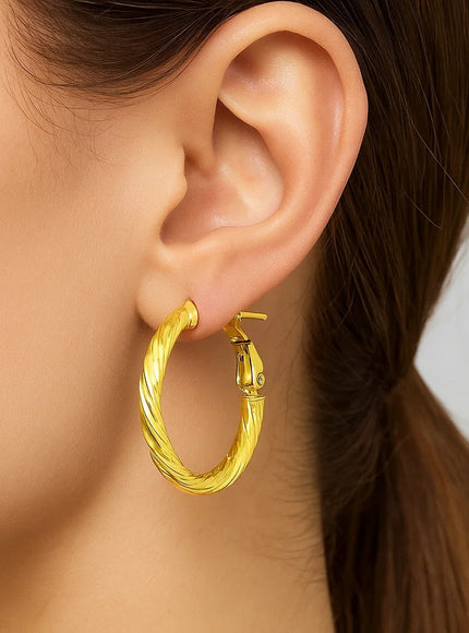 14k Yellow Gold Petite Twisted Round Hoop Earrings