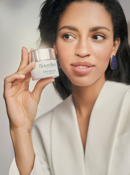Natura Bisse Diamond Luminous Perfecting Cream about