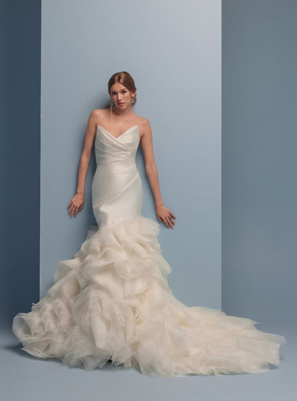 Lazaro Delilah Trumpet Wedding Gown