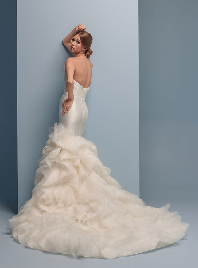 Lazaro Delilah Trumpet Wedding Gown