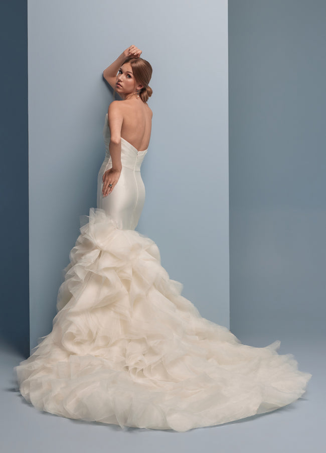 Lazaro Delilah Trumpet Wedding Gown