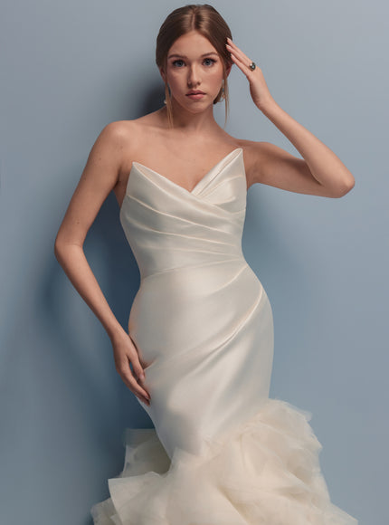 Lazaro Delilah Trumpet Wedding Gown