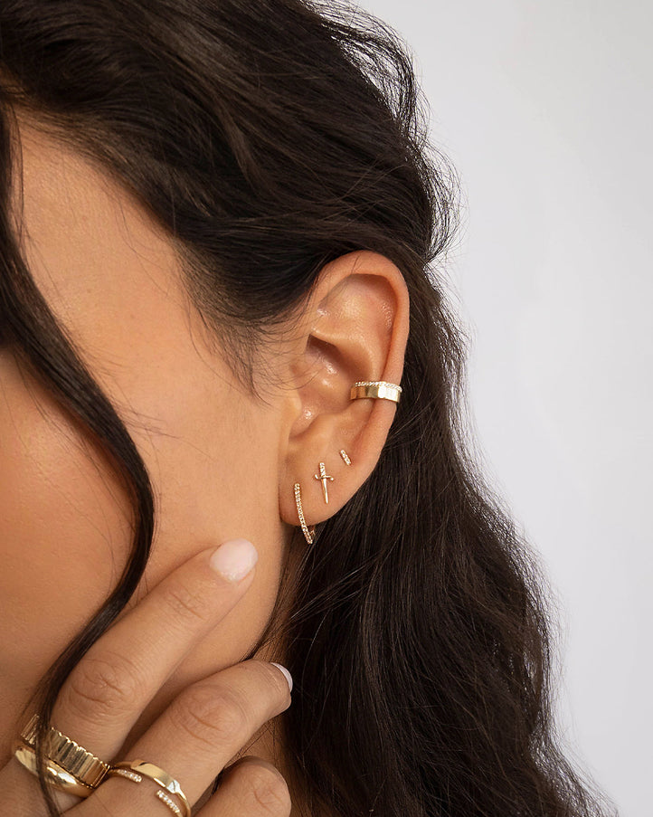 Zoe Lev Mini Diamond Bar Stud Earrings