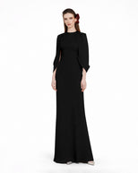 US 2 / Black