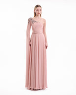 US 2 / Blush