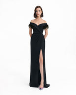 US 2 / Black