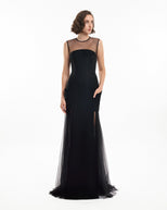 US 2 / Black