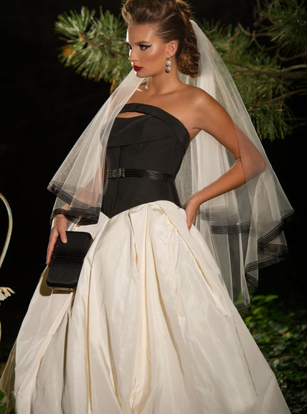 Edna Striped Ribbon Fingertip Veil