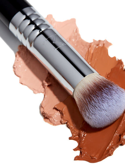 F26 Domed Concealer Brush - Sigma Beauty