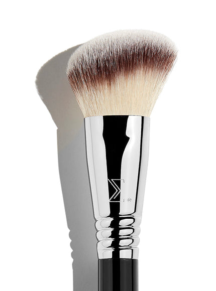 F43 Soft Angled Cheek Brush - Sigma Beauty