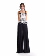 US 2 / White / Black