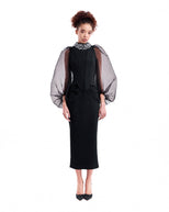 US 2 / Black