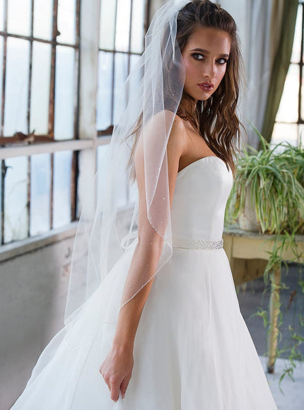 Giuliana Fingertip Crystal Veil