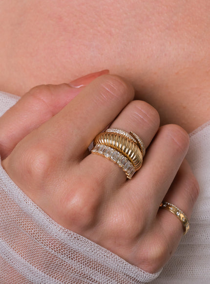 Zoe Lev 14K Gold Ribbed Dome Ring